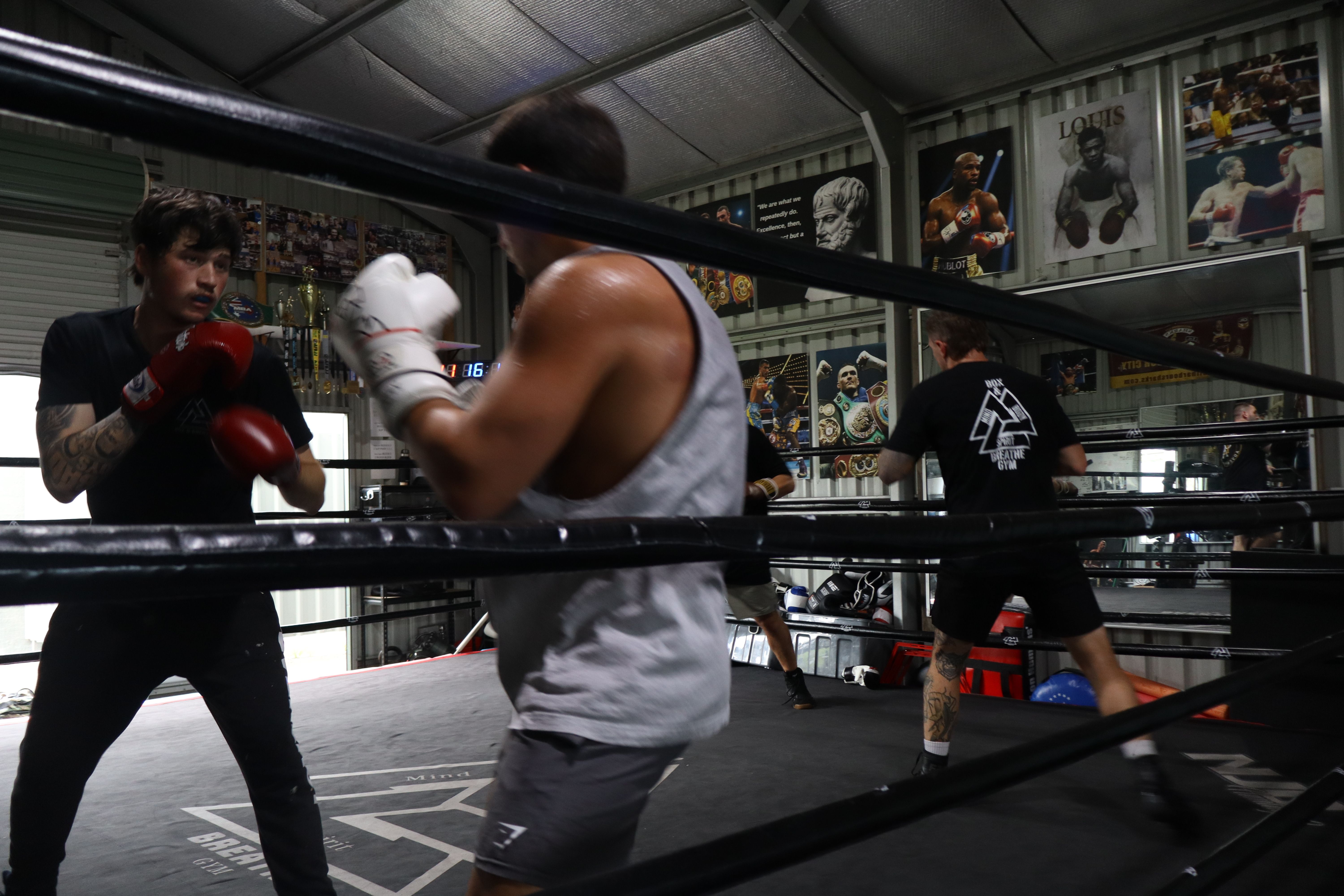 Members training in the ring at Box & Breathe